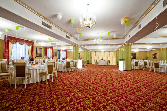 salon aur restaurant vatra neamului mic 3